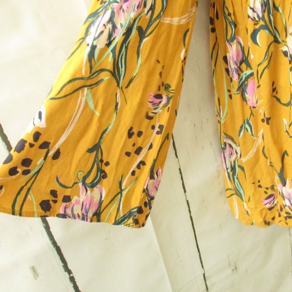 Free People Bella Tunic Top M Yellow Floral Long Flared Sleeve Boho Peasant - Picture 4 of 7